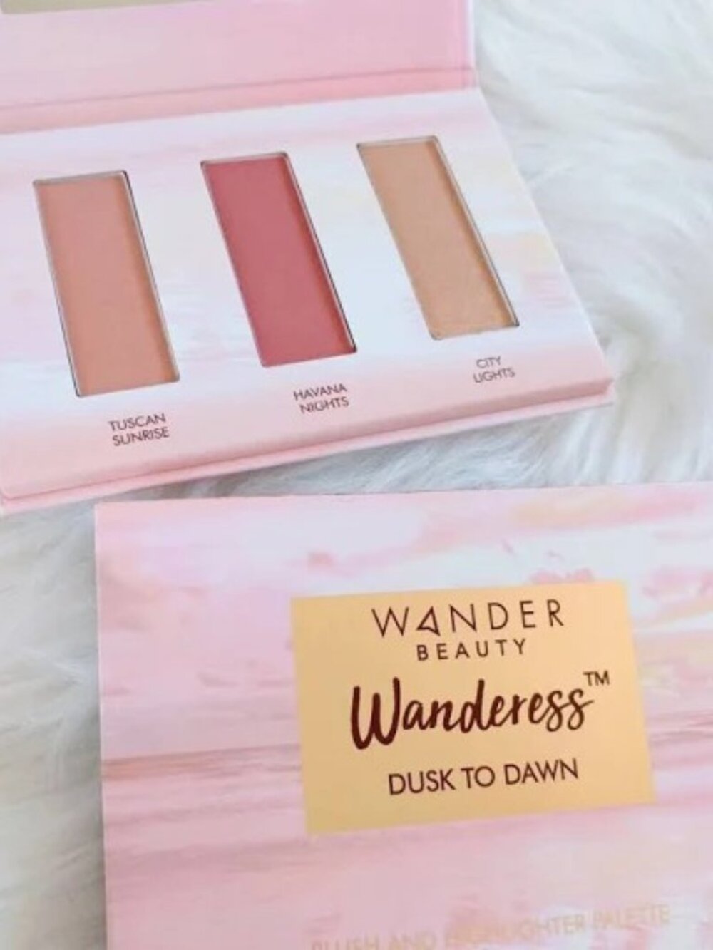 NEW Wander Wandress Dusk to Dawn Blush and Highlighter Palette
